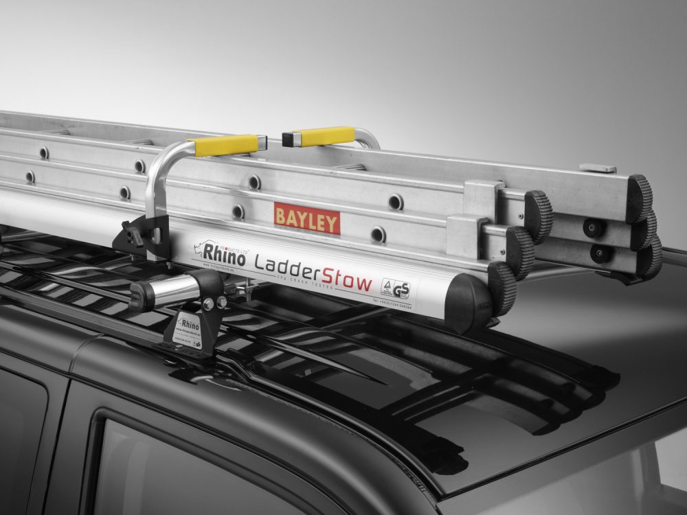 Vauxhall-Vivaro-LadderStow-Detail-with-Ladders-1000x750